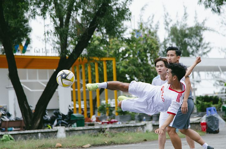 法提麦·雅琦的别样情史：17岁恋上41岁张铁林，28岁又嫁51岁男星